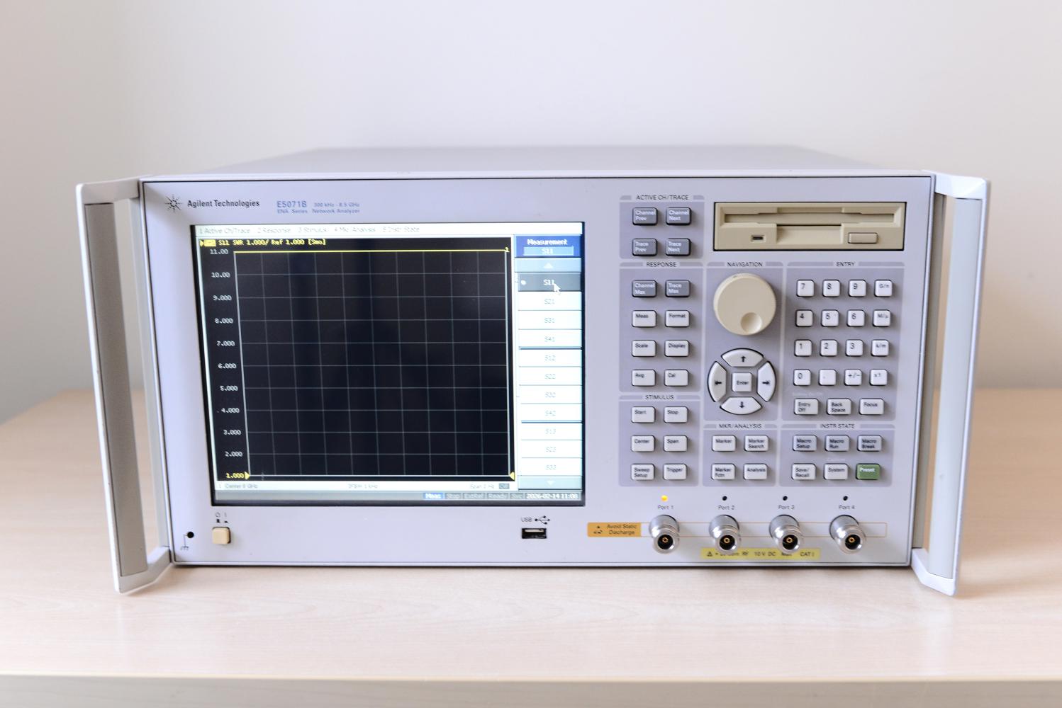 ВЧ aнализатор цепей серии ENA Agilent Е5071В